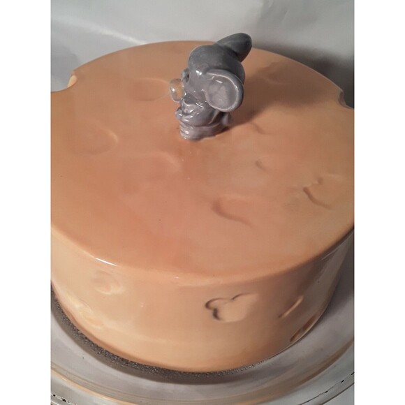 Vintage Cheese Cloche, Mouse on Cheese Wheel Ceramic - Picture 3 of 6